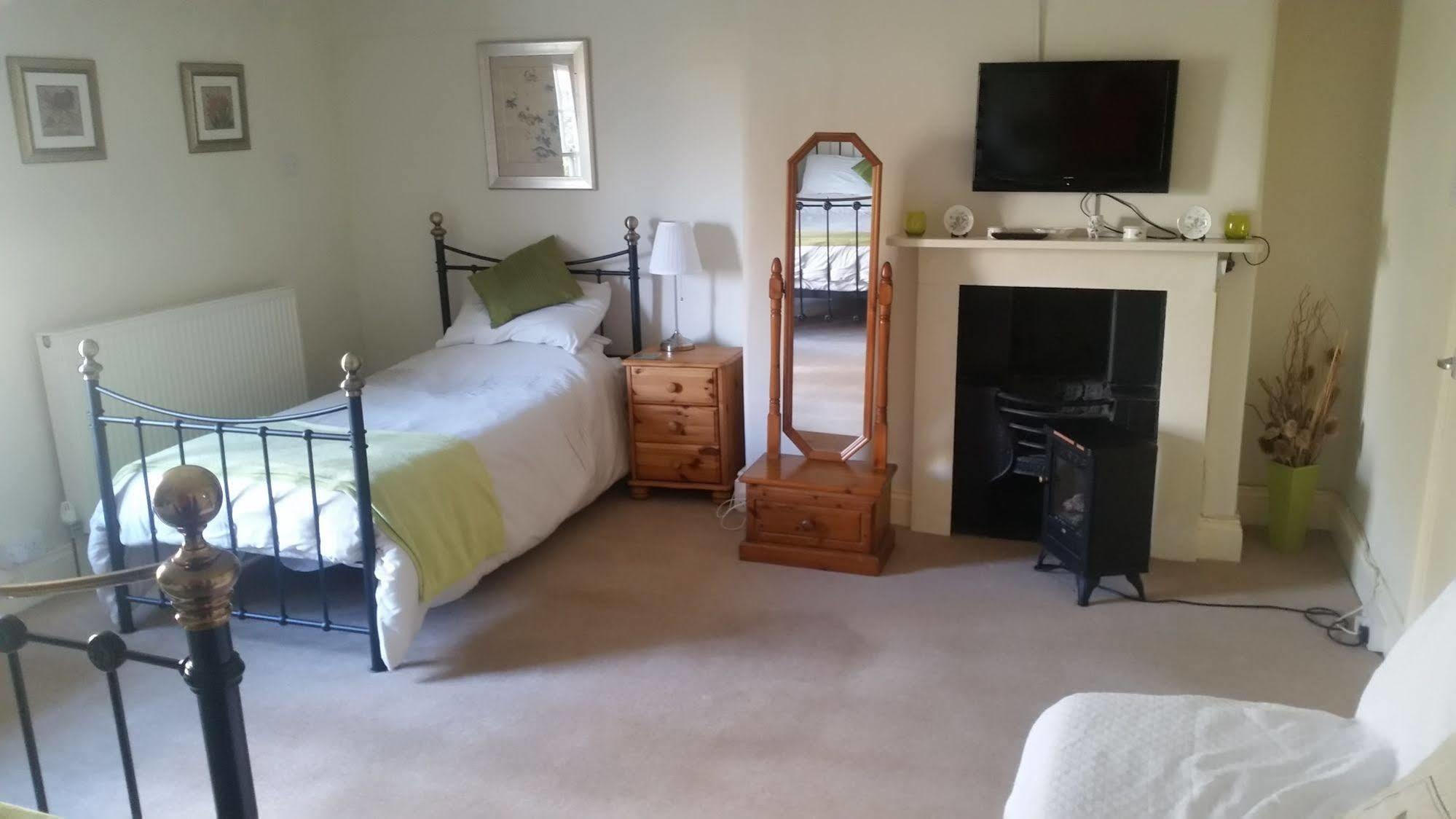 The Greyhound Inn Bedale Esterno foto