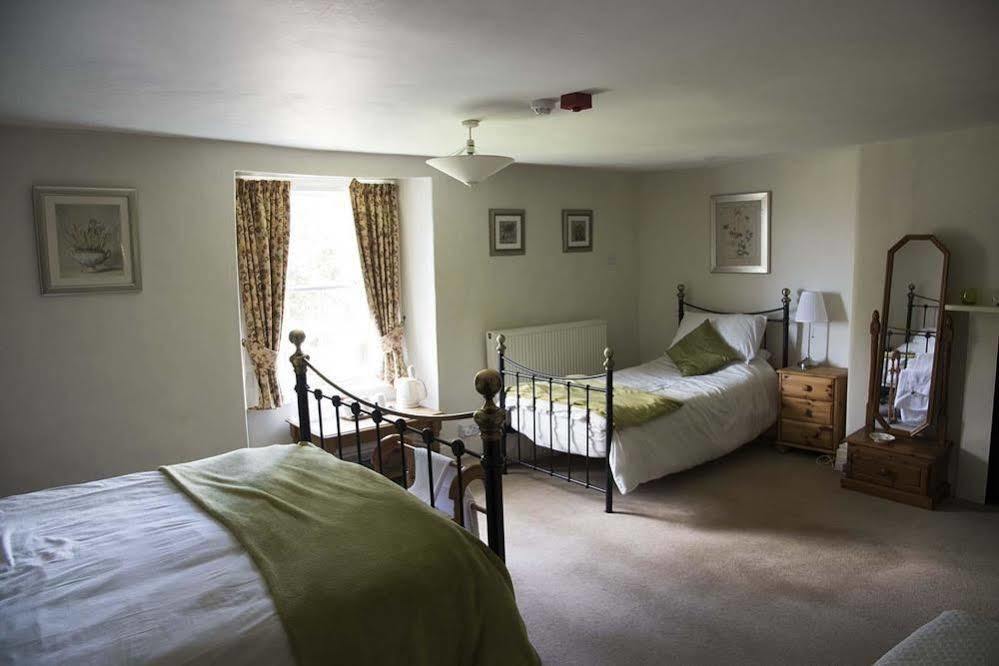 The Greyhound Inn Bedale Esterno foto