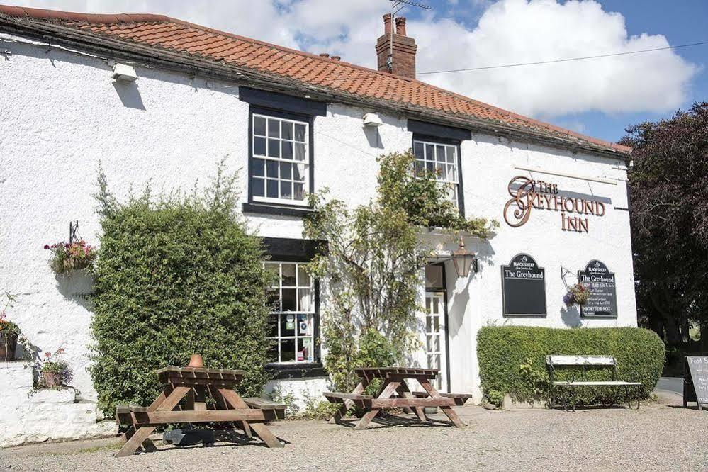 The Greyhound Inn Bedale Esterno foto